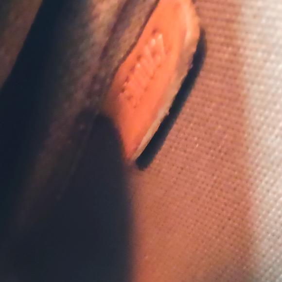 Louis Vuitton Vintage Pochette Accessoires handbag with Chain - Picture 14 of 15